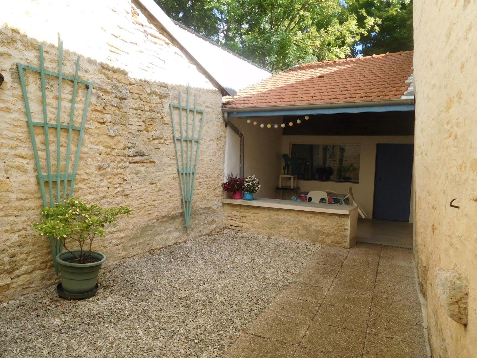 Charmant Gite Au Coeur De Chateauvillain Avec Terrasse Et Balades En Foret - Fr-1-611-10 Exterior photo